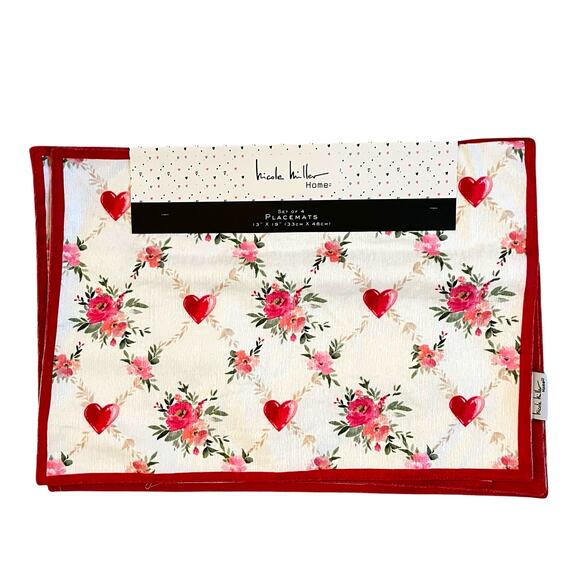 Nicole Miller Valentines Day Heart Placemats 13x19 Pink & Red Floral Set 4 New - Picture 1 of 12